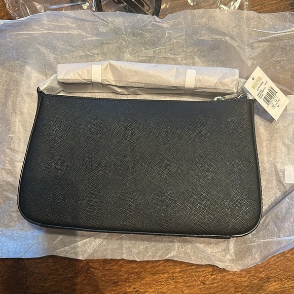 Michael Kors black small messenger/crossbody bag NWTs - Picture 3 of 10